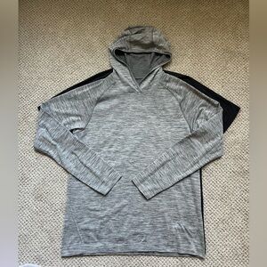 Men’s lululemon Grey LS swiftly with hood